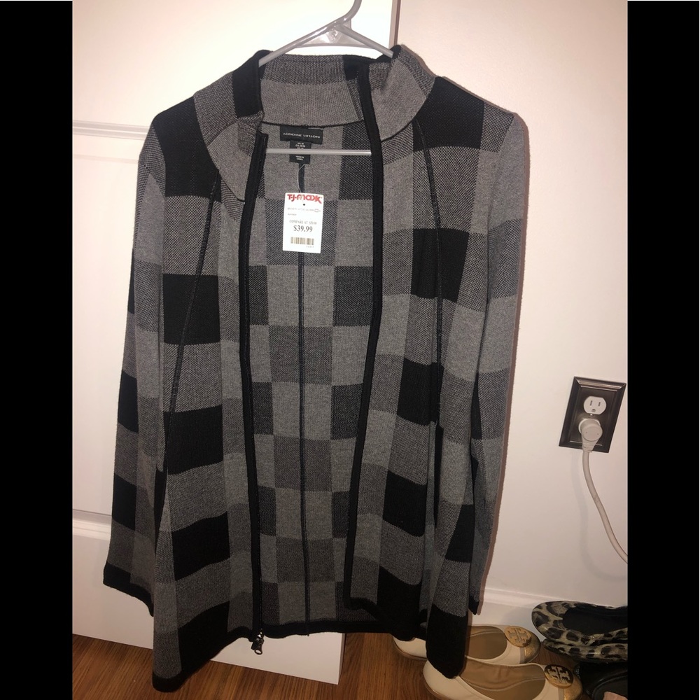 Long checkered sweater